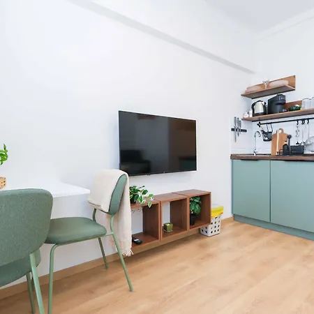 Apartamento Cozy Next To Bus Station With Perfect Views Bratislava