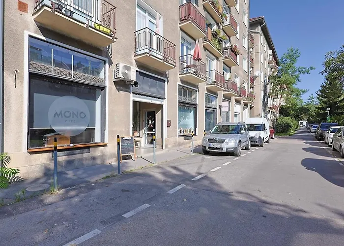 Cozy Next To Bus Station With Perfect Views Bratislava